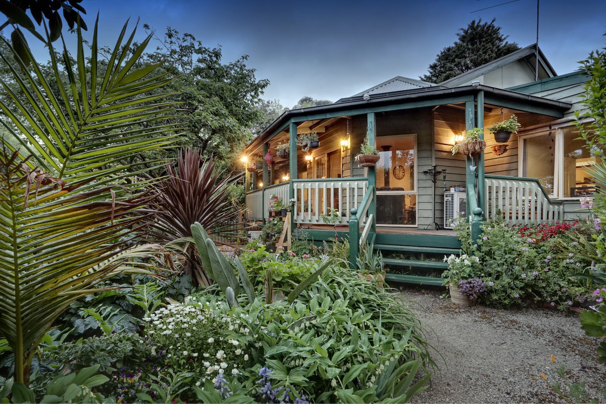 21 Emerald Monbulk Road, Emerald, VIC 3782 - Thumbnail 2 - 18/05/2019