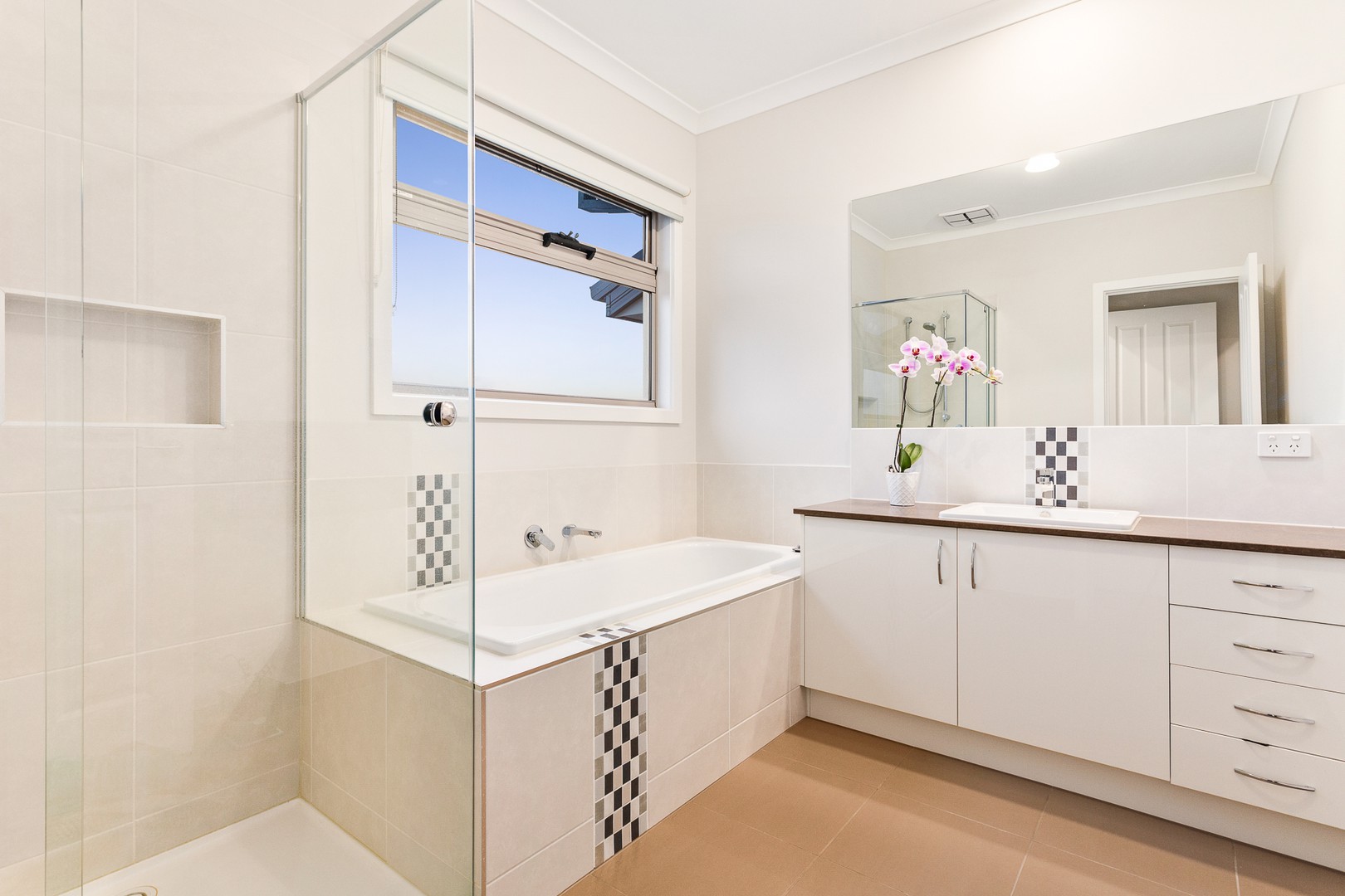 1a Eaton Tce, Prospect, SA, 5082, Prospect - Thumbnail 7