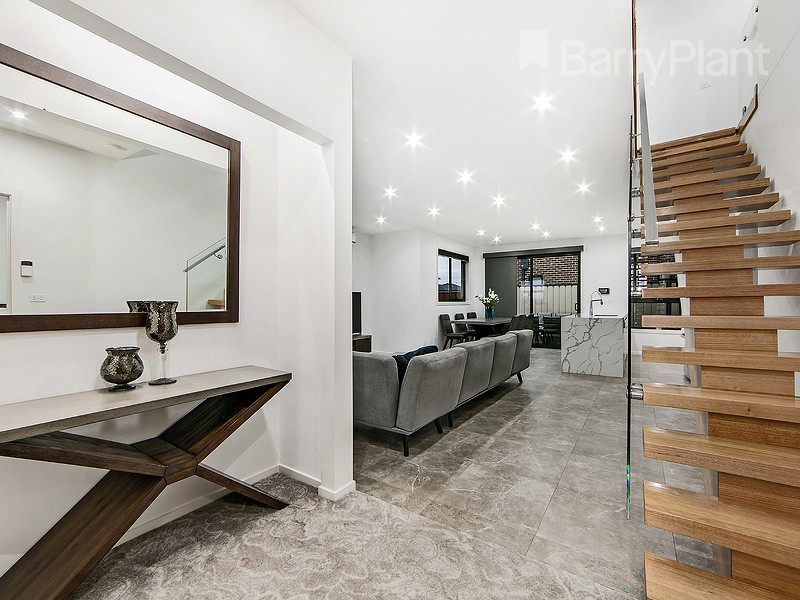 31 Lawn Hill Avenue, Derrimut, VIC 3030 - Thumbnail 1 - 18/05/2019