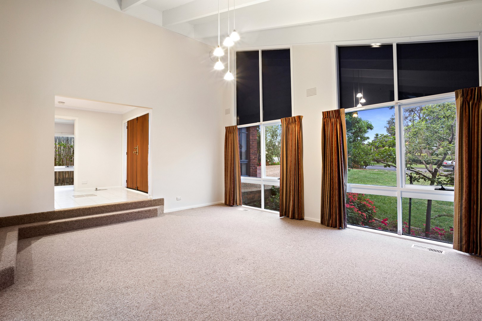 7 Vistaway CourtDonvale, VIC 3111, Donvale - Thumbnail 2