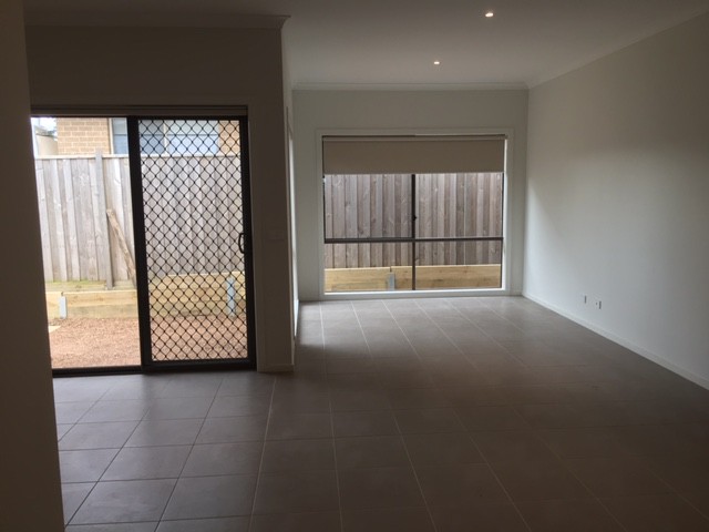 30 Telopea Avenue, Wallan, VIC 3756 - Thumbnail 2 - 24/05/2019