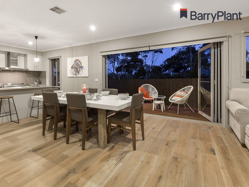 10 Bay Vista Close, Mount Martha, VIC 3934 - Thumbnail 2 - 18/05/2019