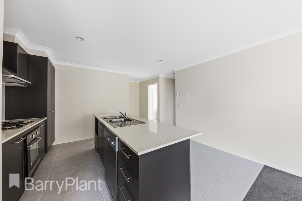 19 Kambah Street, Tarneit, VIC 3029 - Thumbnail 2 - 24/05/2019