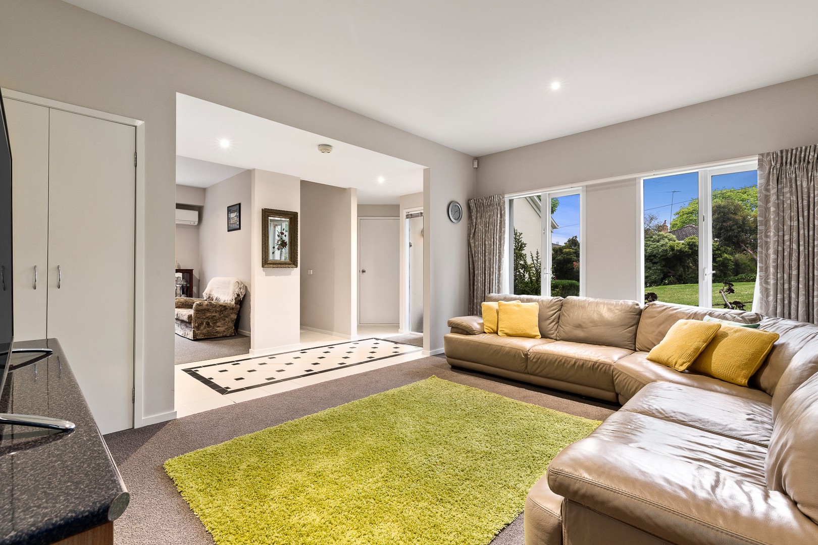 1/6 Rooney Street, Templestowe Lower, VIC 3107 - Thumbnail 2 - 18/05/2019