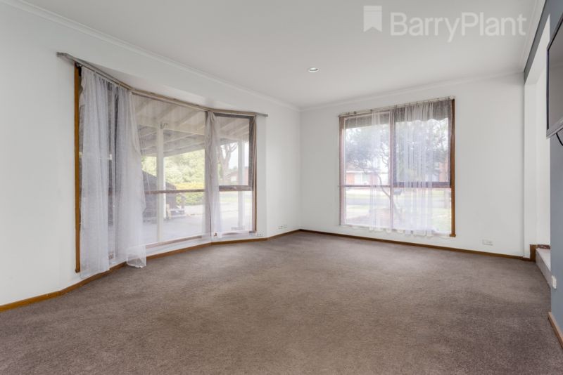 7 Leake Court, Altona Meadows, VIC 3028 - Thumbnail 1 - 18/05/2019