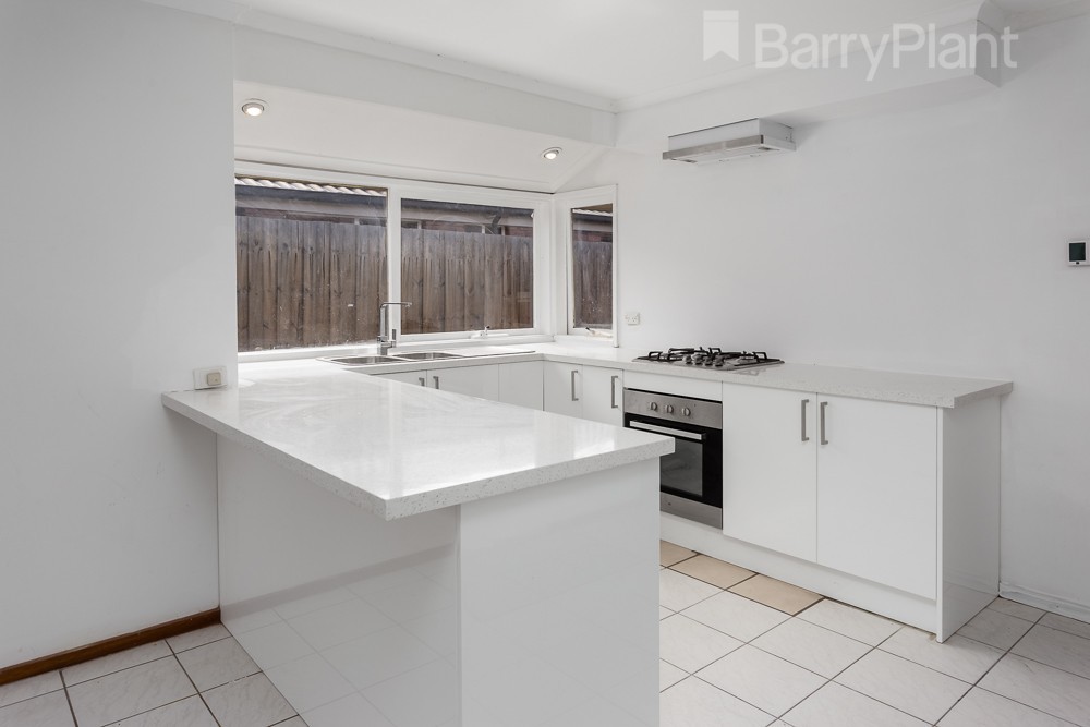 7 Leake Court, Altona Meadows, VIC 3028 - Thumbnail 2 - 18/05/2019