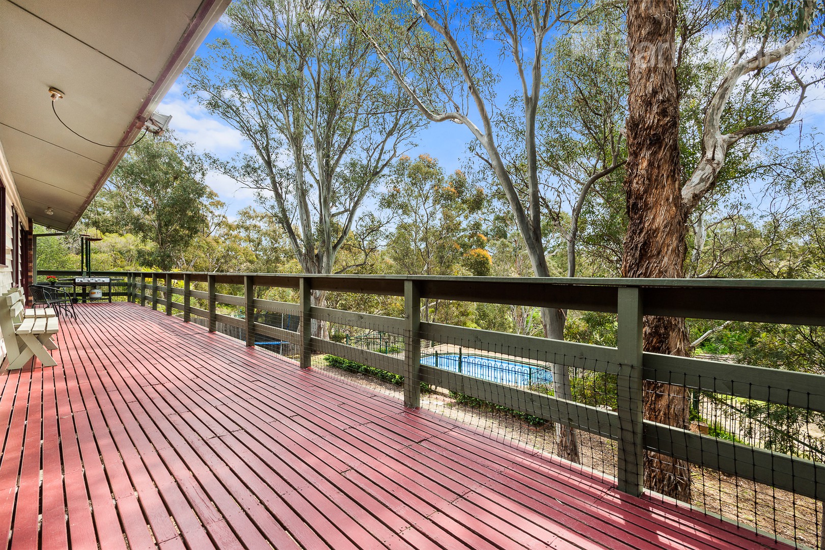 16 Dering Street, Diamond Creek, VIC 3089 - Thumbnail 2 - 18/05/2019