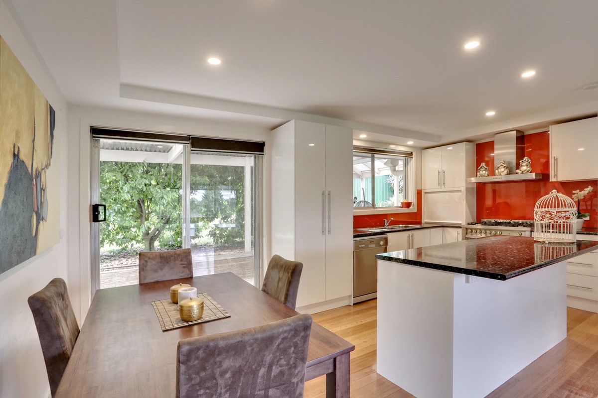 3 Durban Road, Emerald, VIC 3782 - Thumbnail 2 - 18/05/2019