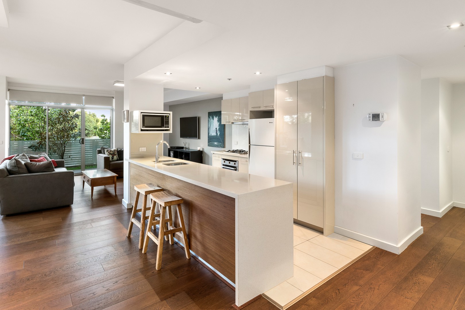 4/1245 Burke Road, Kew, VIC 3101 - Thumbnail 2 - 18/05/2019