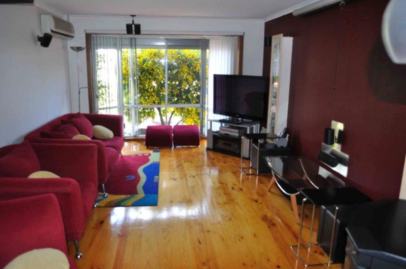 1 Henry Drive, Altona Meadows, VIC 3028 - Thumbnail 2 - 24/05/2019