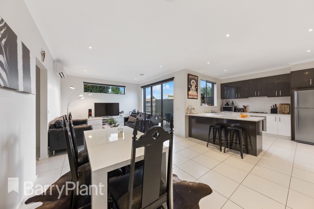 3/22 Fox Street, St Albans, VIC 3021 - Thumbnail 2 - 18/05/2019