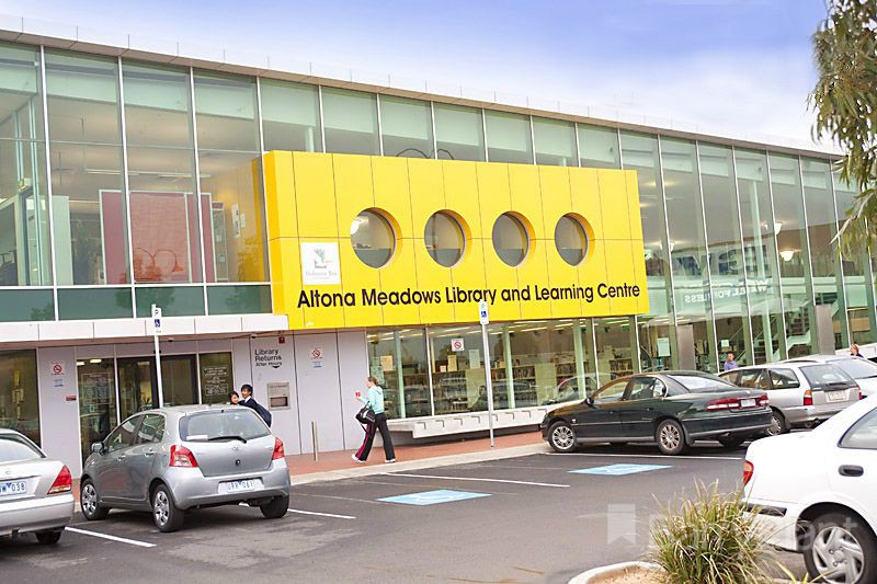 15 Myers Parade, Altona Meadows, VIC 3028 - Thumbnail 2 - 18/05/2019