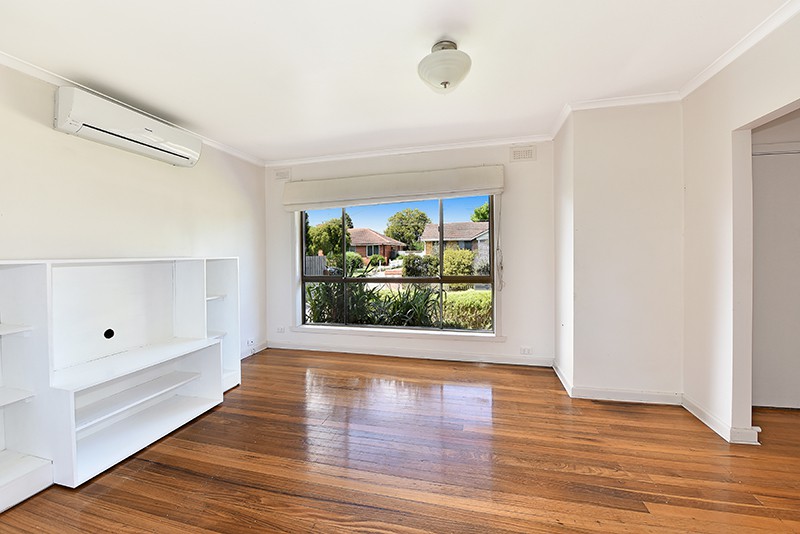 1/7 Kyneton Avenue, Reservoir, VIC 3073 - Thumbnail 1 - 24/05/2019