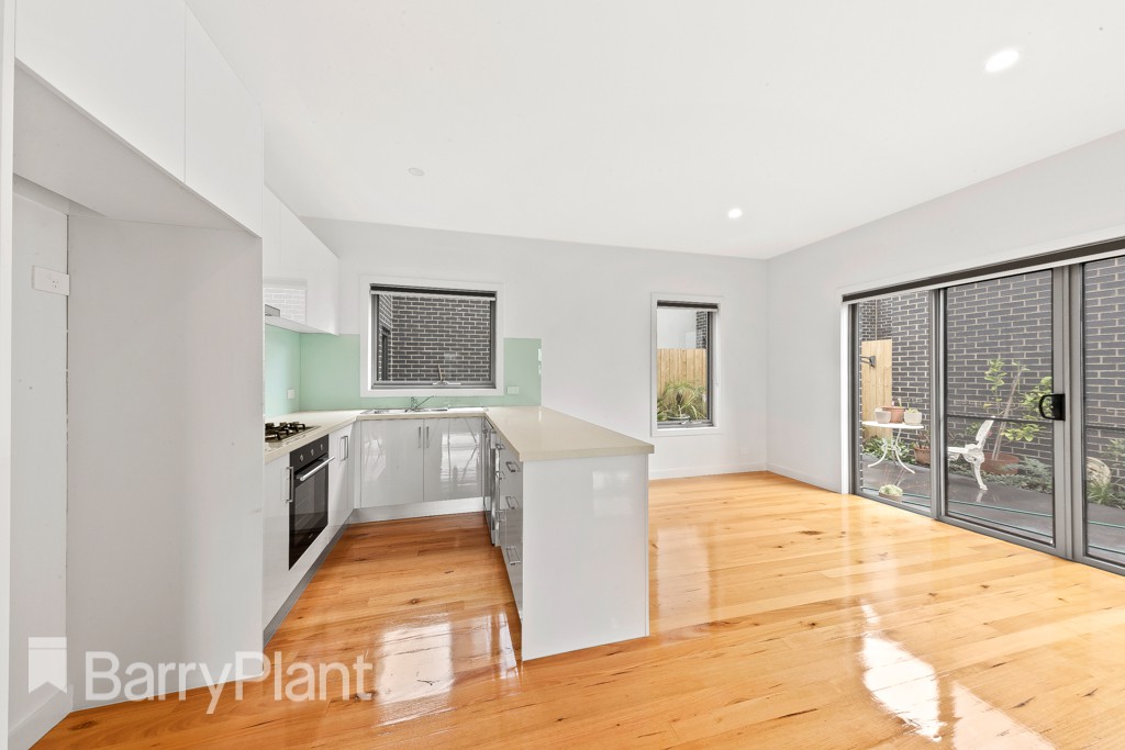 66 Banchory Avenue, Hillside, VIC 3037 - Thumbnail 2 - 24/05/2019