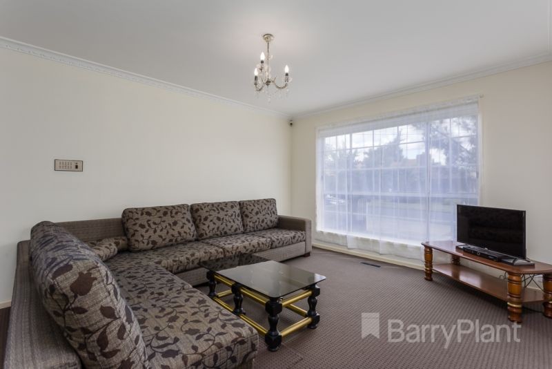 35 Brown Avenue, Altona Meadows, VIC 3028 - Thumbnail 2 - 18/05/2019