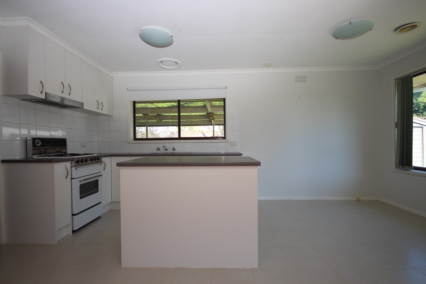 31 Church Street, Grovedale, VIC 3216 - Thumbnail 2 - 24/05/2019