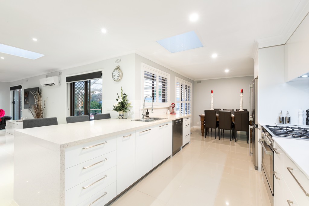 22 Autumn Grove, Mooroolbark, VIC 3138 - Thumbnail 2 - 18/05/2019