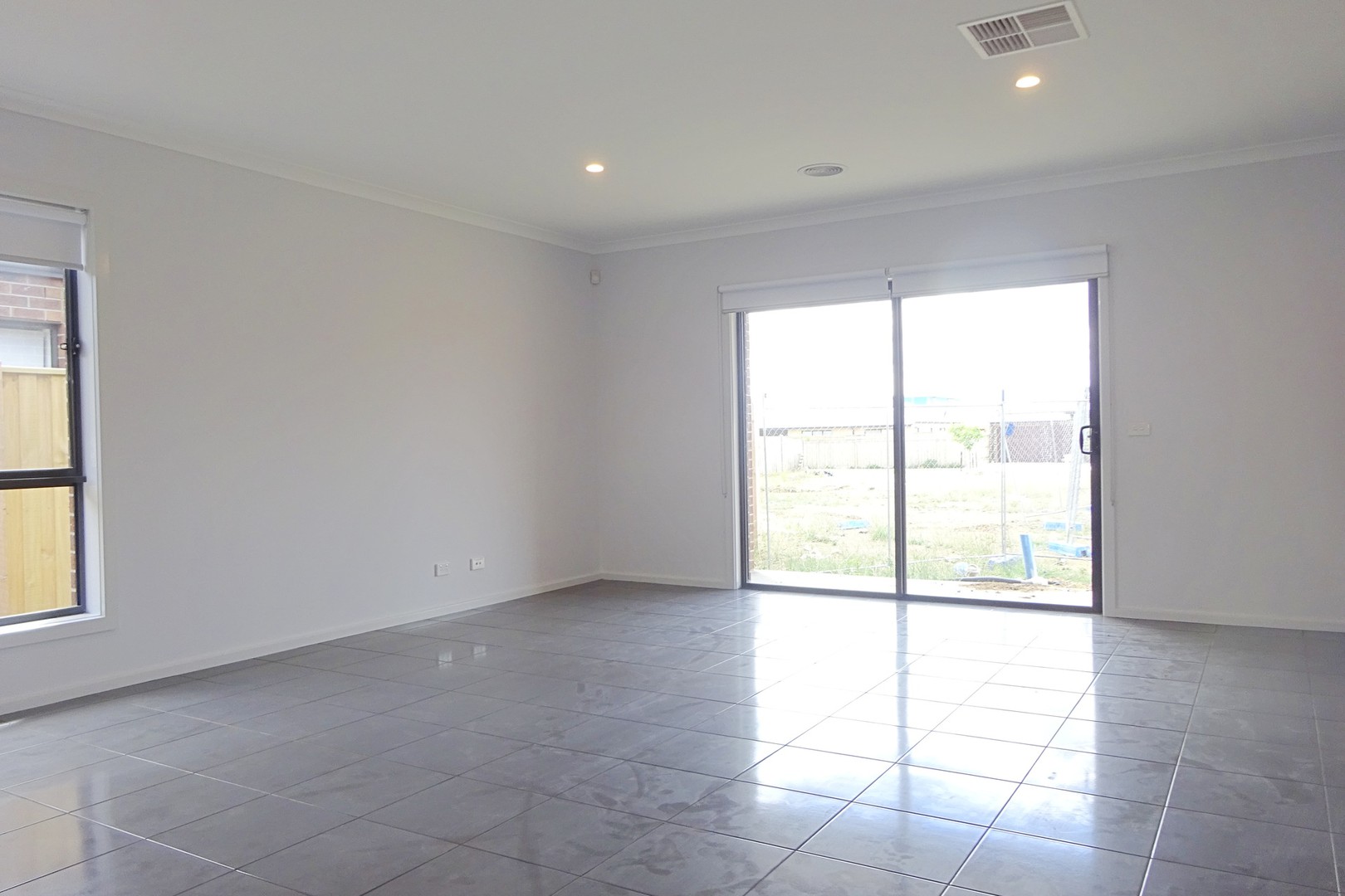 5 Canning Drive, Mickleham, VIC 3064 - Thumbnail 2 - 24/05/2019