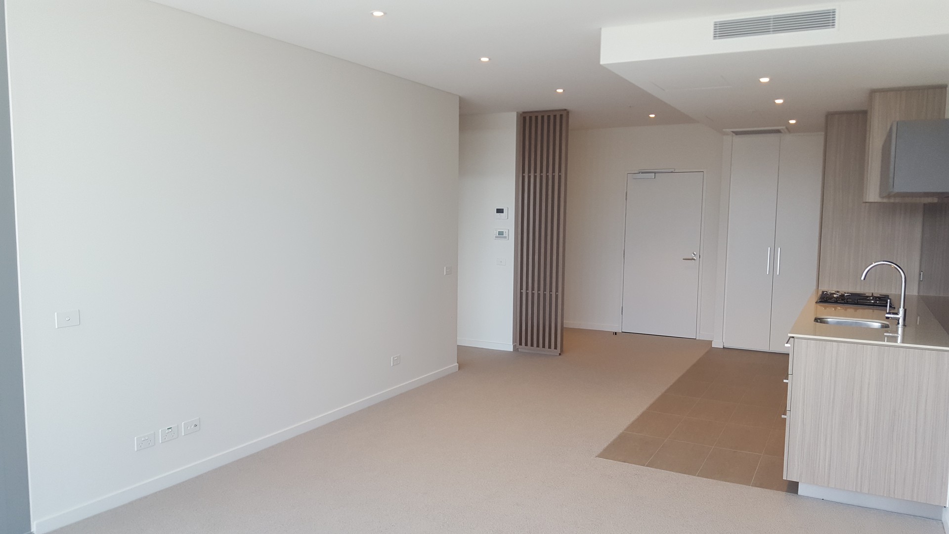 510/81 South Wharf Drive, Docklands, VIC 3008 - Thumbnail 2 - 24/05/2019