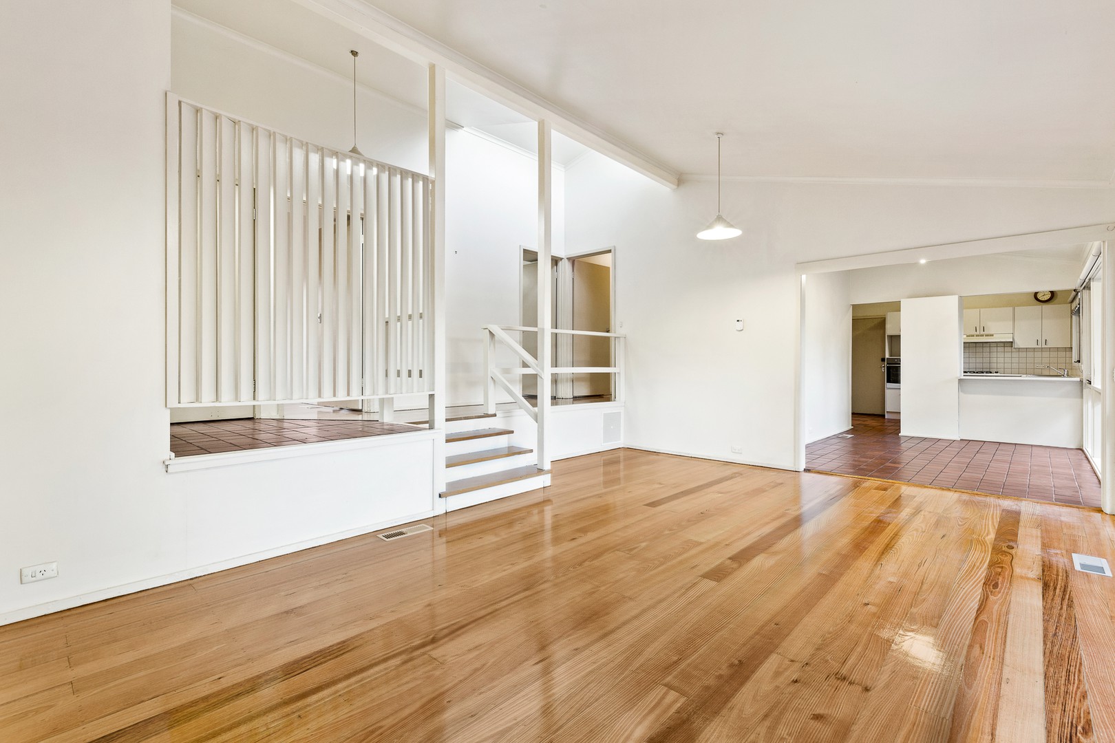 38 Highfield Road, Doncaster East, VIC 3109, Doncaster East - Thumbnail 2