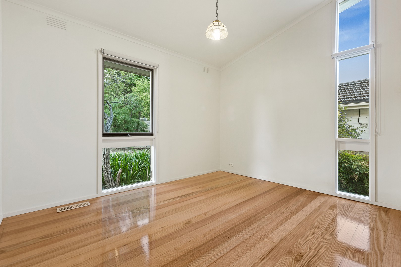 38 Highfield Road, Doncaster East, VIC 3109, Doncaster East - Thumbnail 5