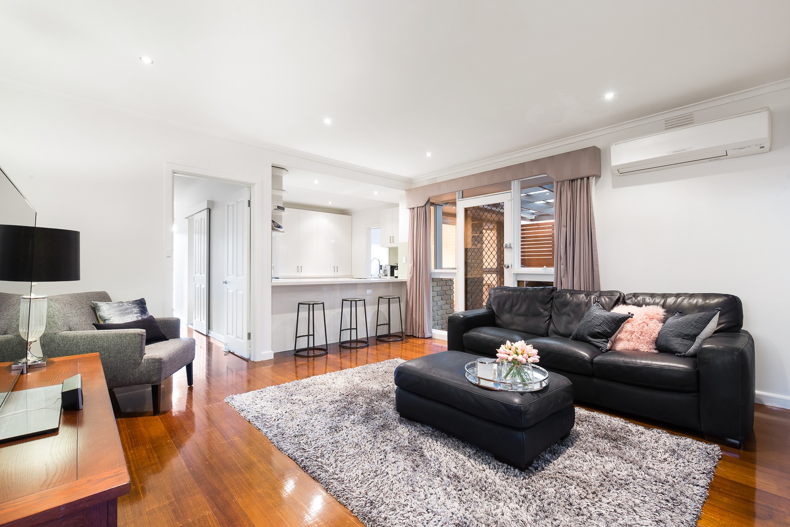 6 Cabena Street, Donvale, VIC 3111, Donvale - Thumbnail 2