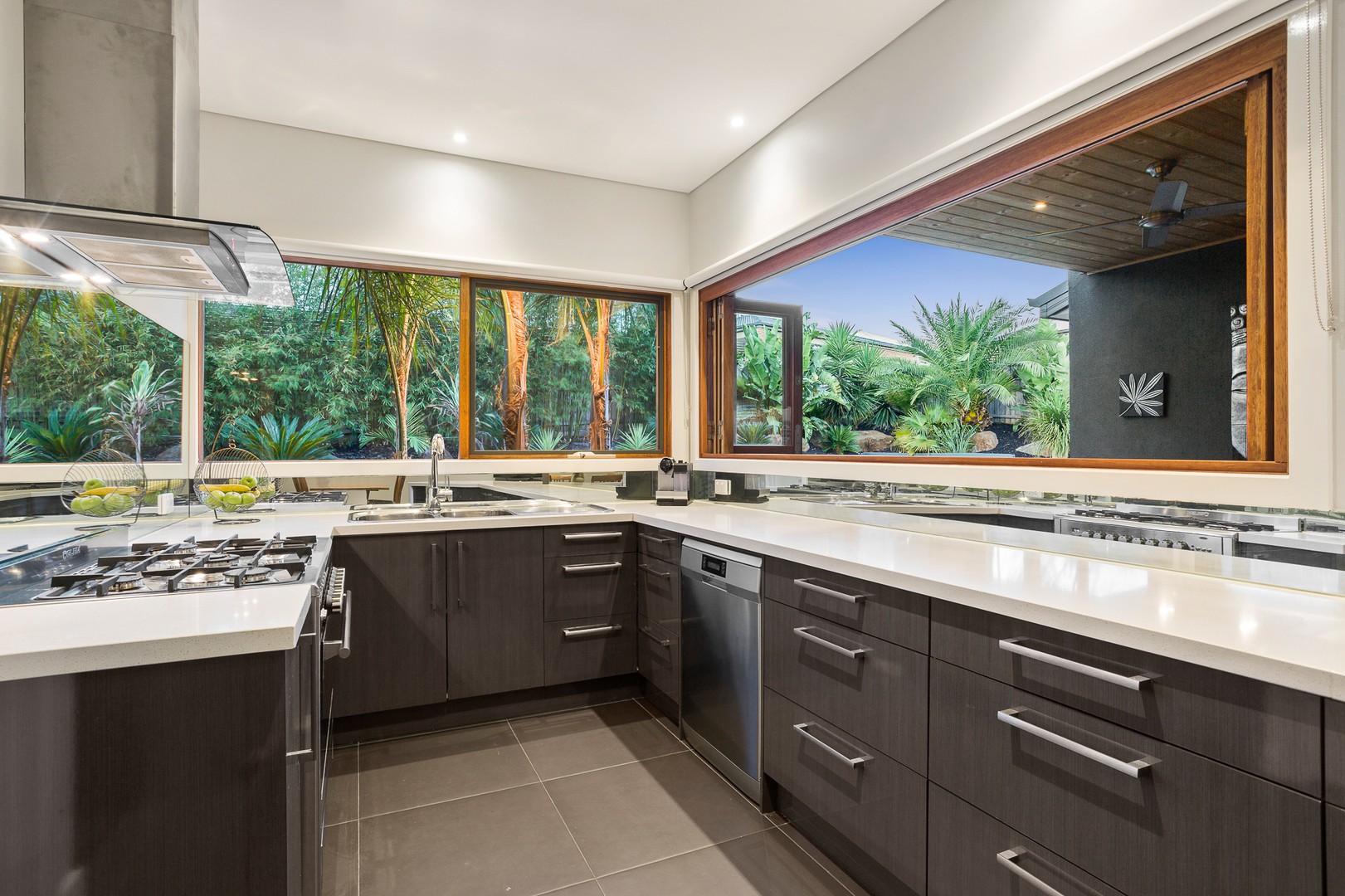 2 Dendron Court, Doreen, VIC 3754 - Thumbnail 2 - 18/05/2019