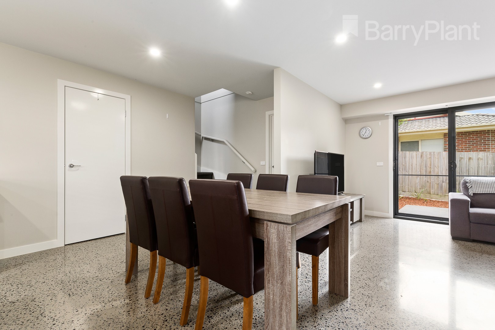 2/27 Cave Hill Road, Lilydale, VIC 3140 - Thumbnail 2 - 18/05/2019