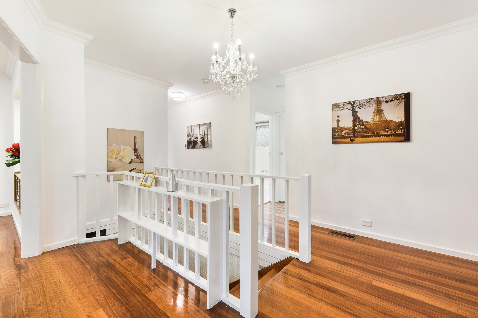17 Chatsworth QuadrantTemplestowe Lower, VIC 3107, Templestowe Lower - Thumbnail 2
