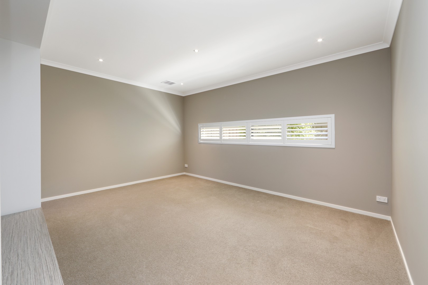 5 Stoneleigh Road, Cranbourne North, VIC 3977 - Thumbnail 2 - 24/05/2019