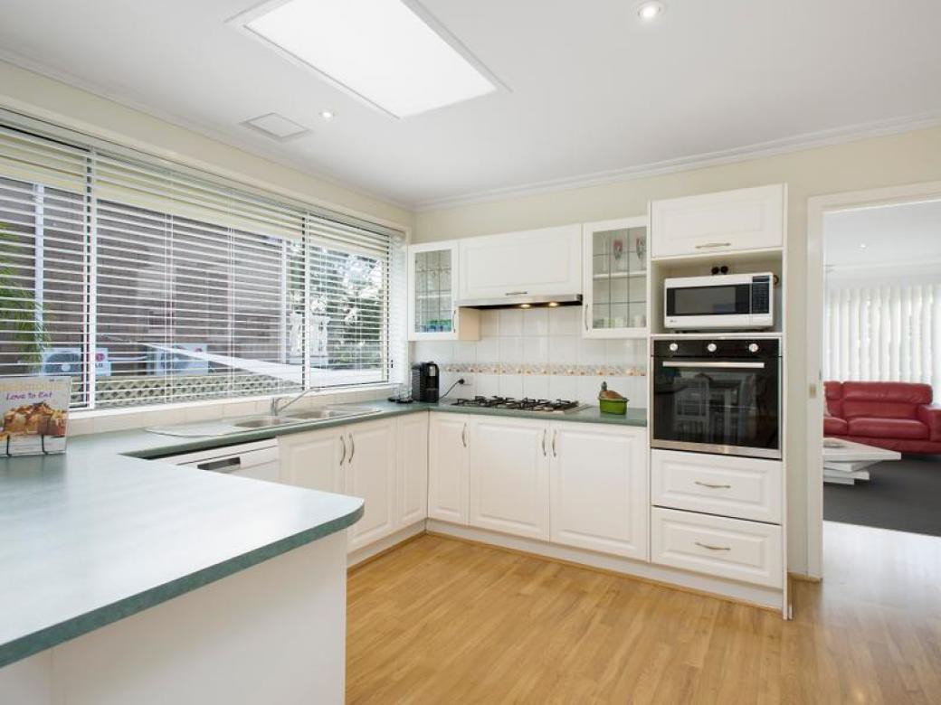 6 Threadbow Crescent, Wheelers Hill, VIC 3150 - Thumbnail 2 - 18/05/2019