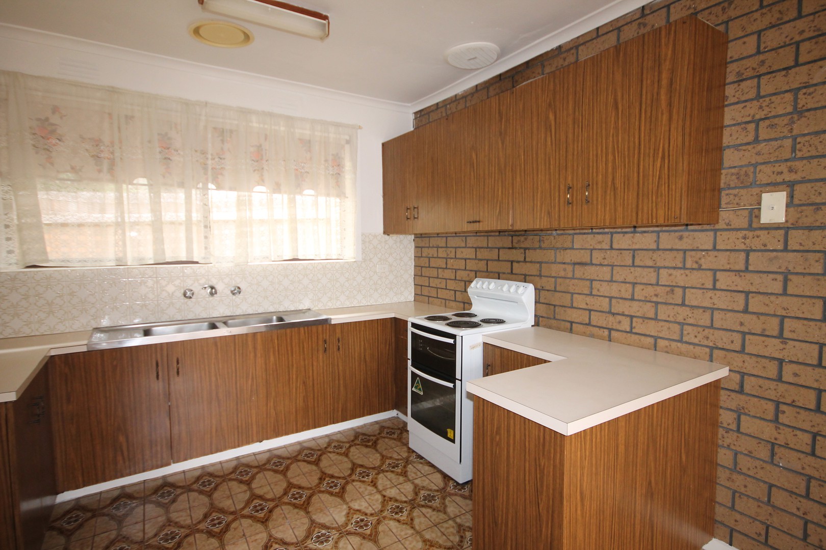 1/113 Flinders Street, Thornbury, VIC 3071 - Thumbnail 2 - 24/05/2019