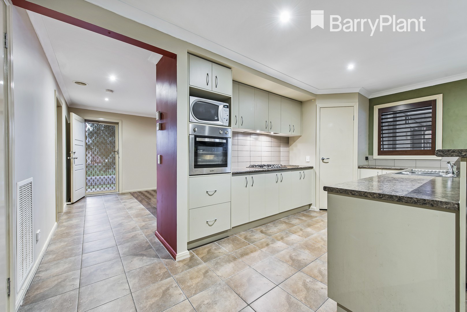 22 Albany Court, Werribee, VIC 3030 - Thumbnail 2 - 18/05/2019