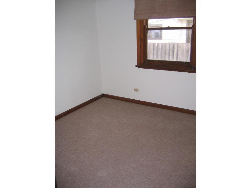 12 McCrae Street, Reservoir, VIC 3073 - Thumbnail 2 - 24/05/2019