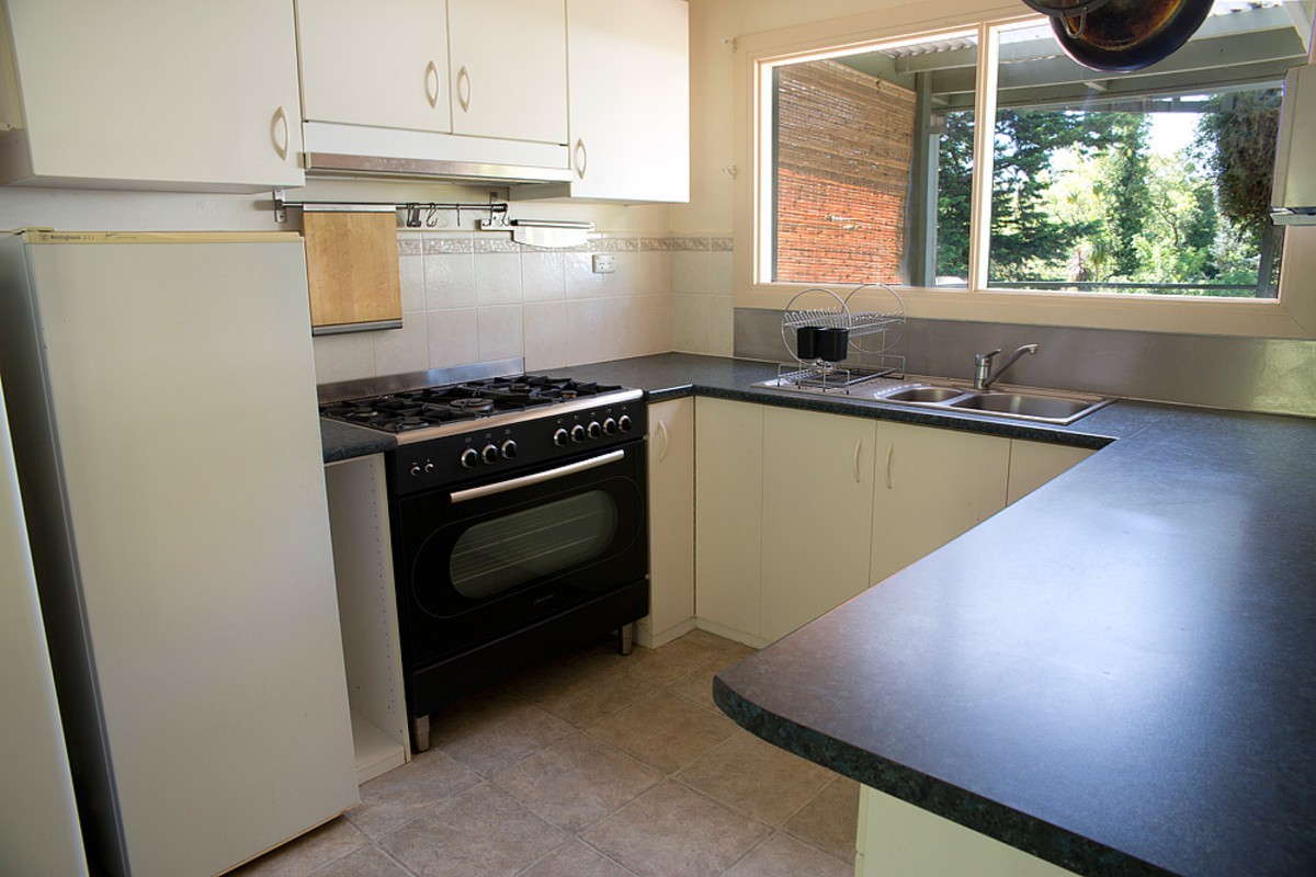 6 Carawa Street, Cockatoo, VIC 3781 - Thumbnail 1 - 24/05/2019