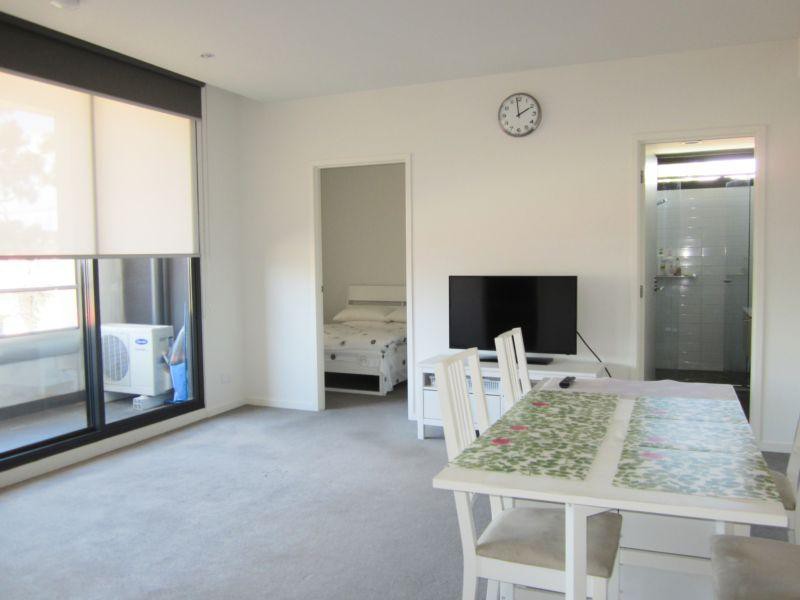 101/2 Queen Street, Blackburn, VIC 3130 - Thumbnail 2 - 24/05/2019