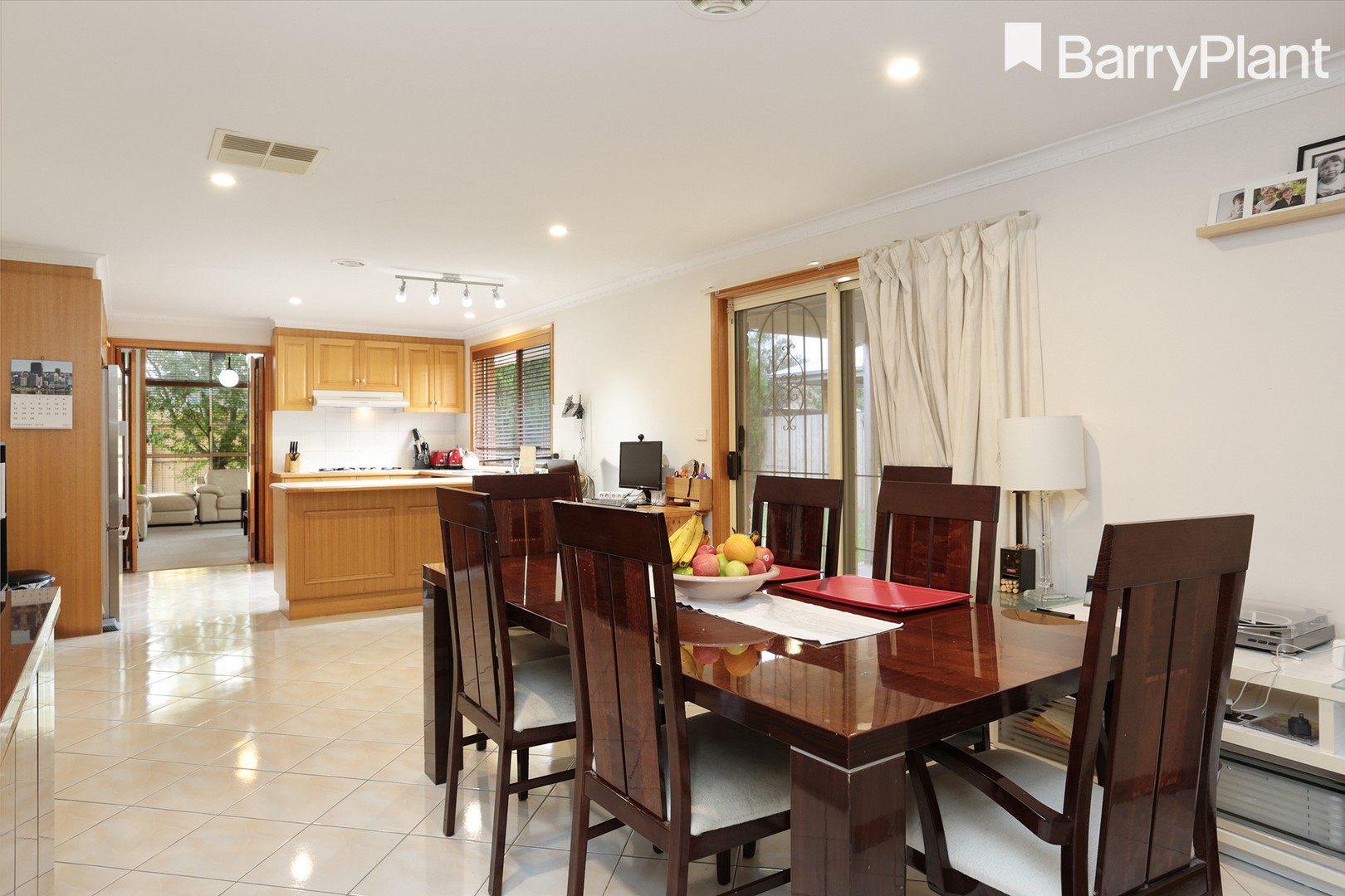 4 Simpson Way, Seabrook, VIC 3028 - Thumbnail 2 - 24/05/2019