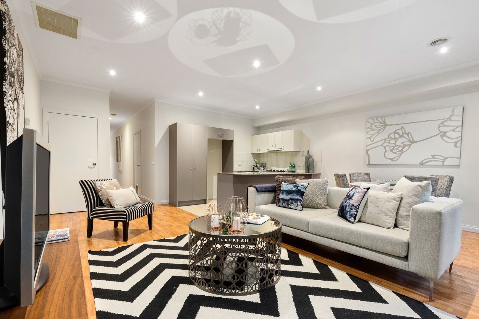 9/385 Mitcham RoadMitcham, VIC 3132, Mitcham - Thumbnail 2