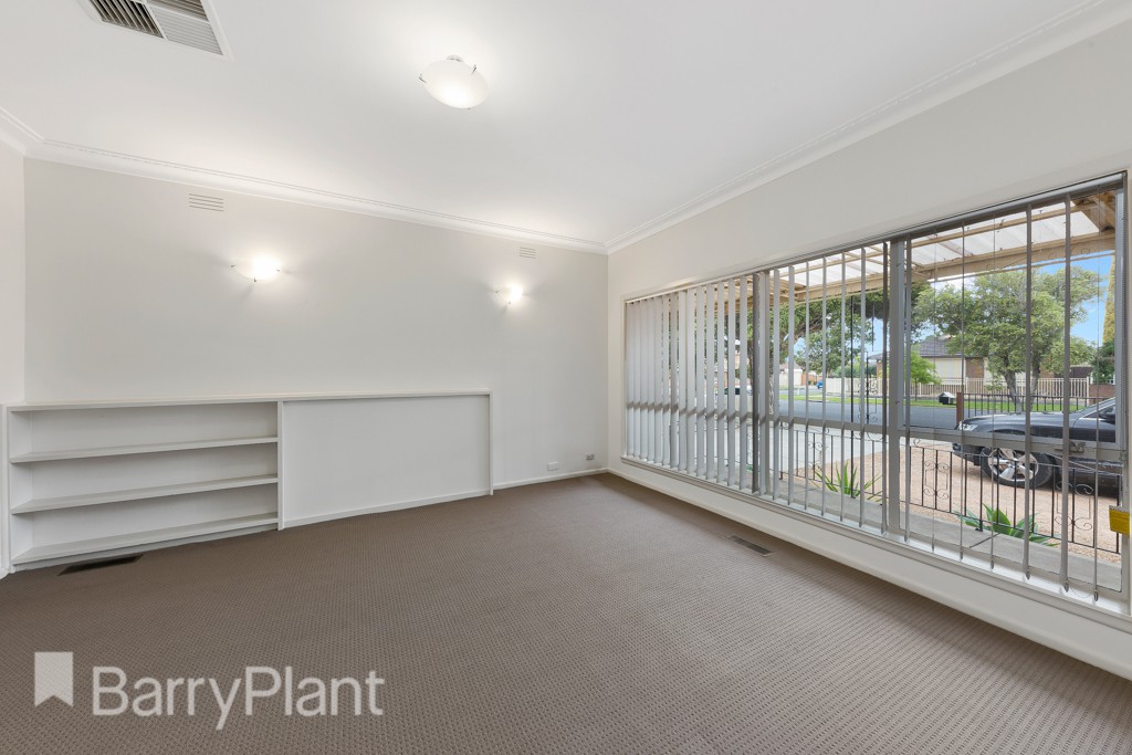 166 Main Road East Street, St Albans, VIC 3021 - Thumbnail 1 - 24/05/2019