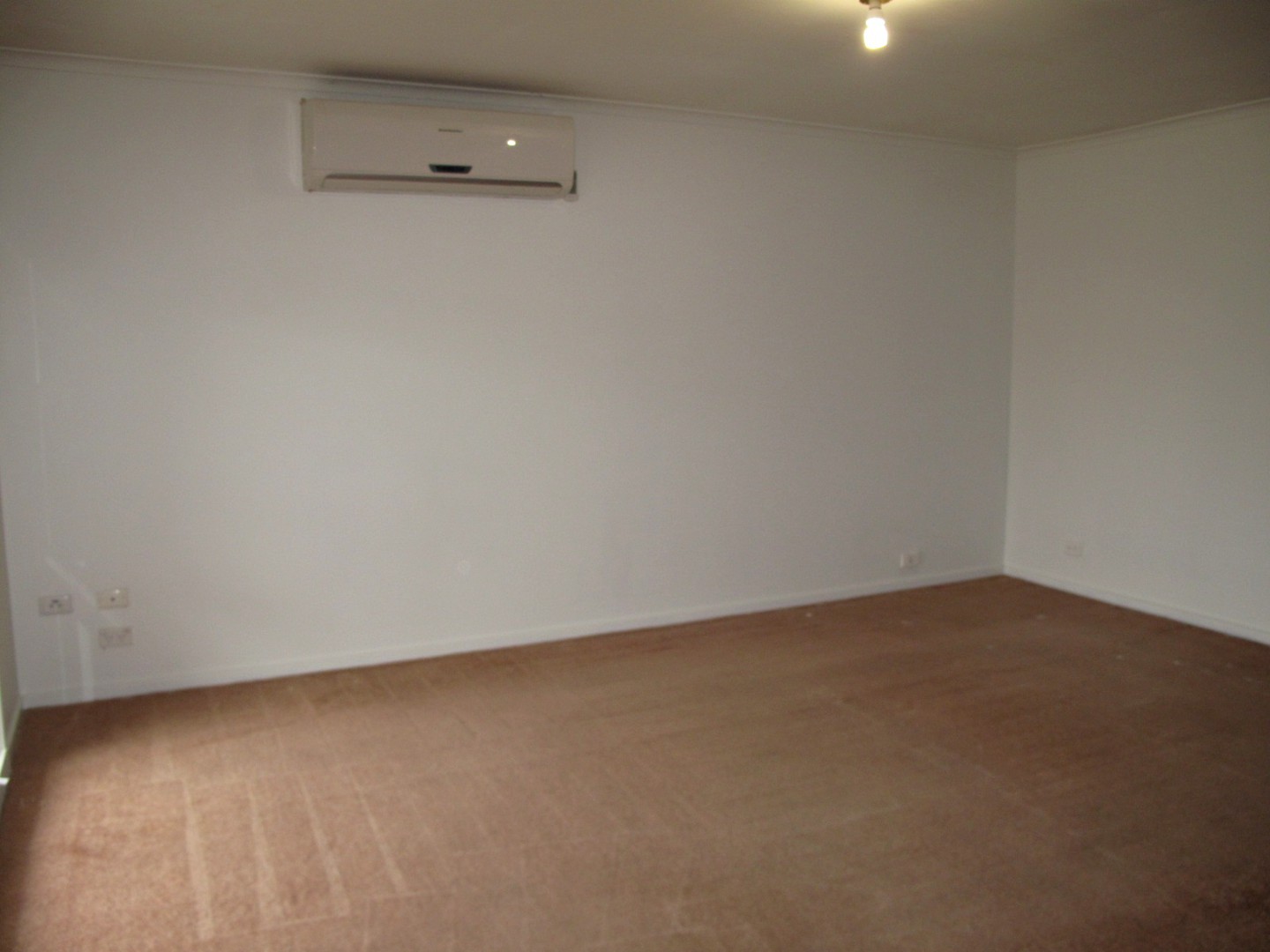 54 Malinda Crescent, Bell Park, VIC 3215 - Thumbnail 2 - 24/05/2019