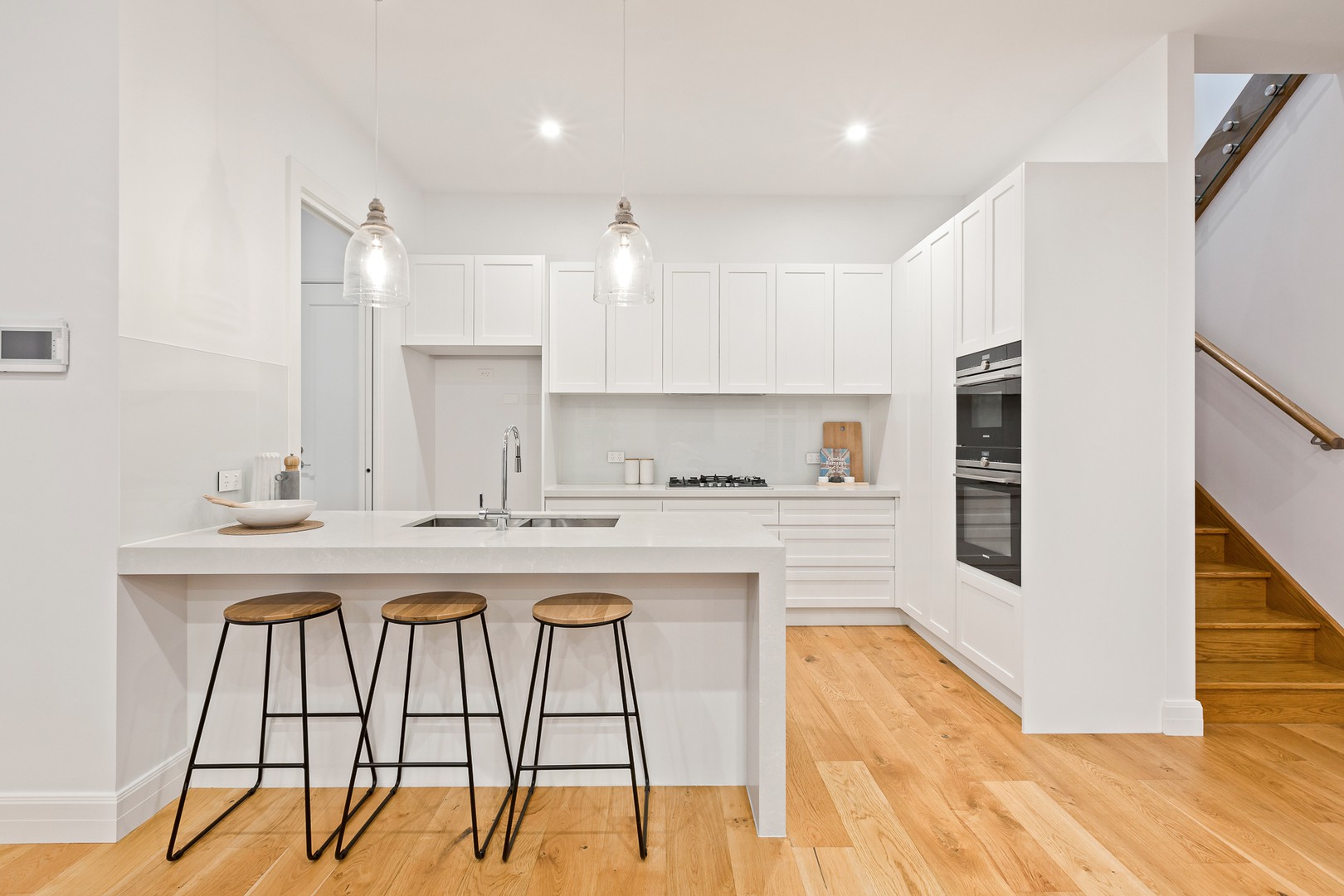 3/5 Leura StreetDoncaster East, VIC 3109, Doncaster East - Thumbnail 2