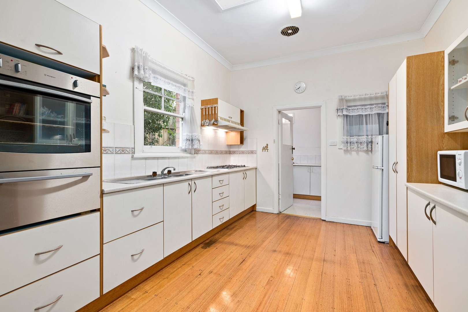 1183 Riversdale RoadBox Hill South, VIC 3128, Box Hill South - Thumbnail 2
