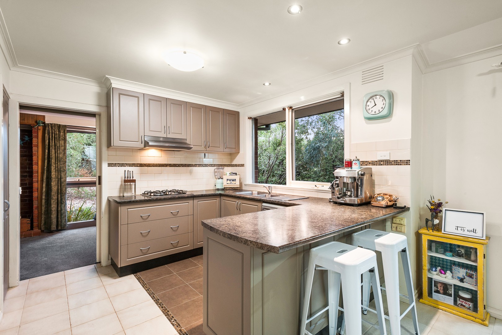 4 Stephens Street, Montmorency, VIC 3094, Montmorency - Thumbnail 5