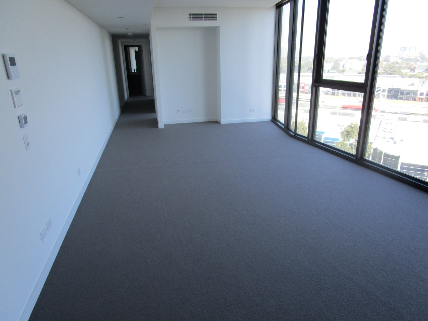 906/100 Lorimer Street, Docklands, VIC 3008 - Thumbnail 2 - 24/05/2019