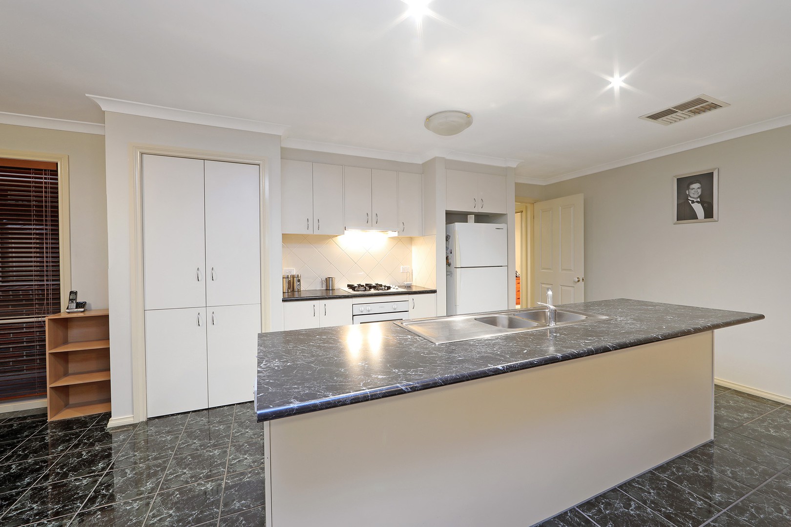 13 Reece Court, Rowville, VIC 3178 - Thumbnail 2 - 18/05/2019