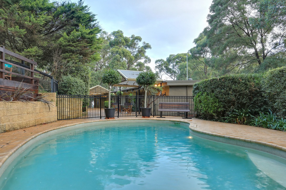 16 Ash Grove, Menzies Creek, VIC 3159 - Thumbnail 2 - 18/05/2019