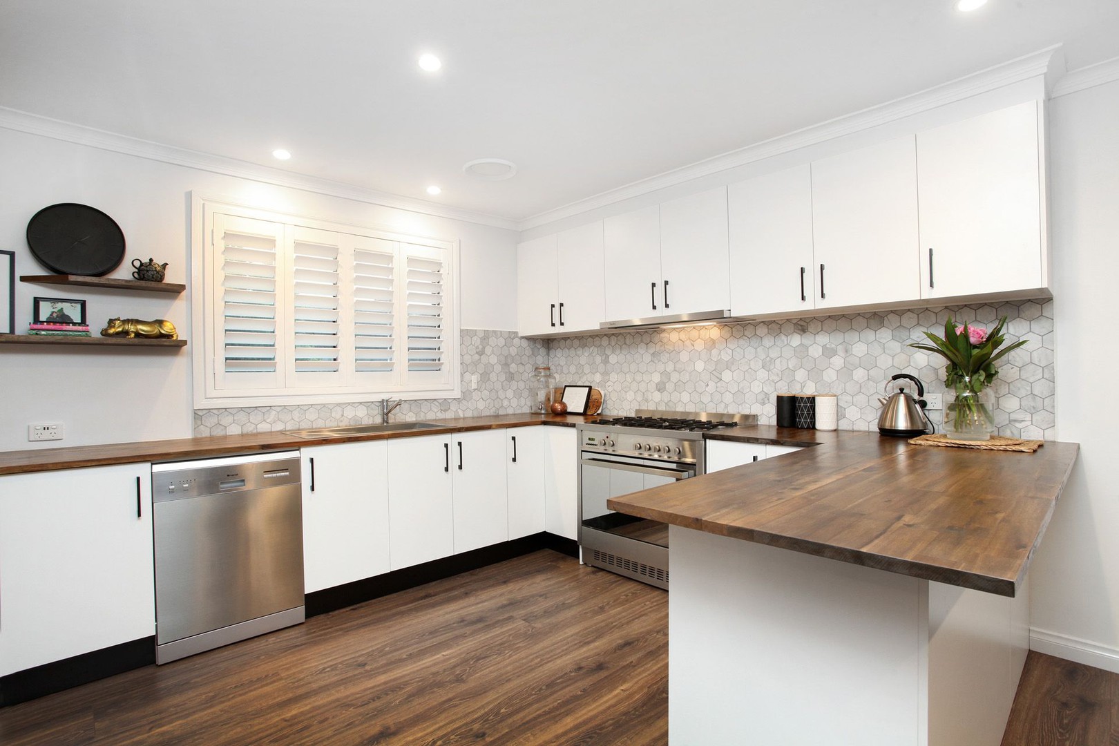 2/66 Meadowbank Drive, Sunshine North, VIC 3020 - Thumbnail 2 - 18/05/2019