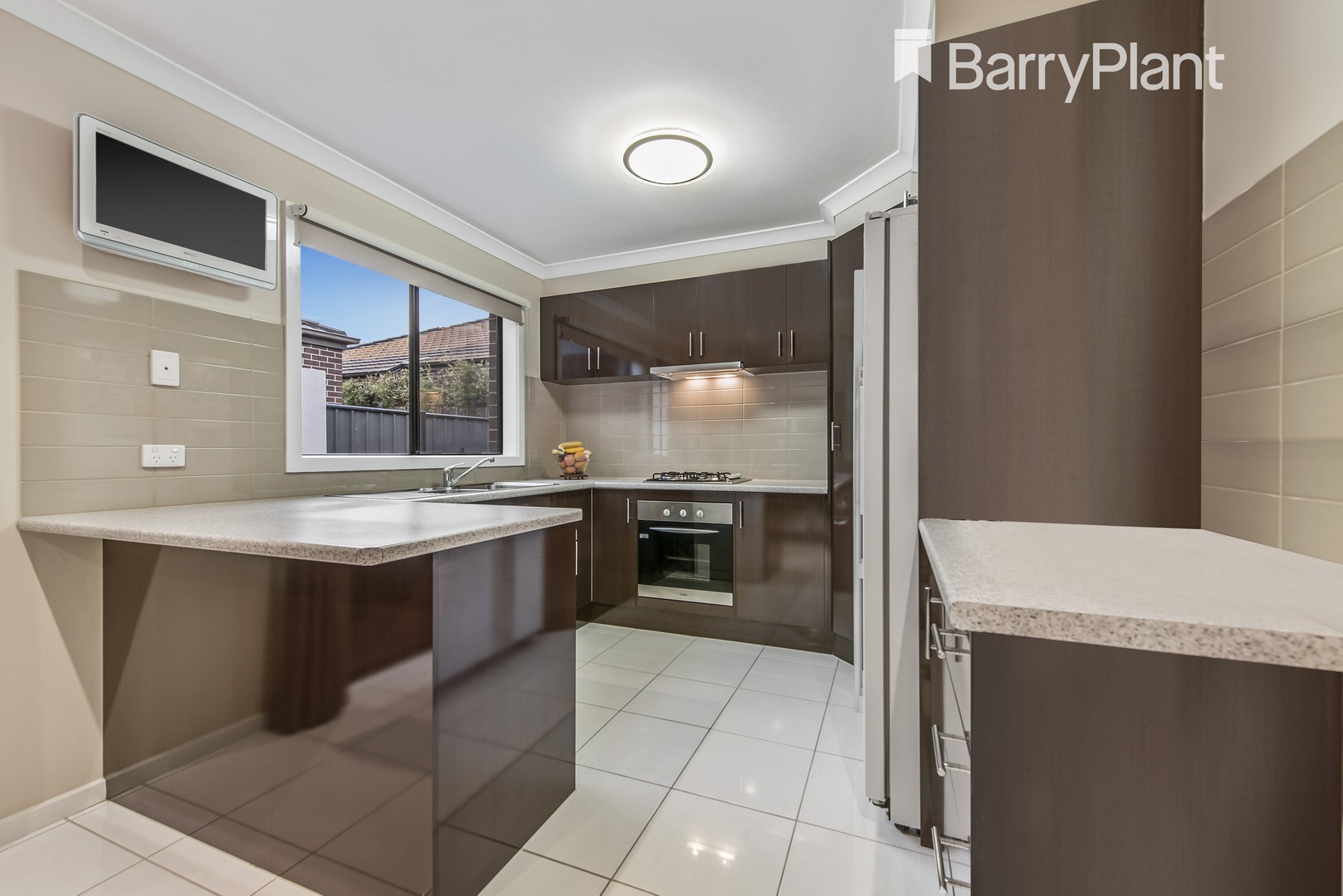 19 Kinnear Avenue, Tarneit, VIC 3029 - Thumbnail 1 - 18/05/2019