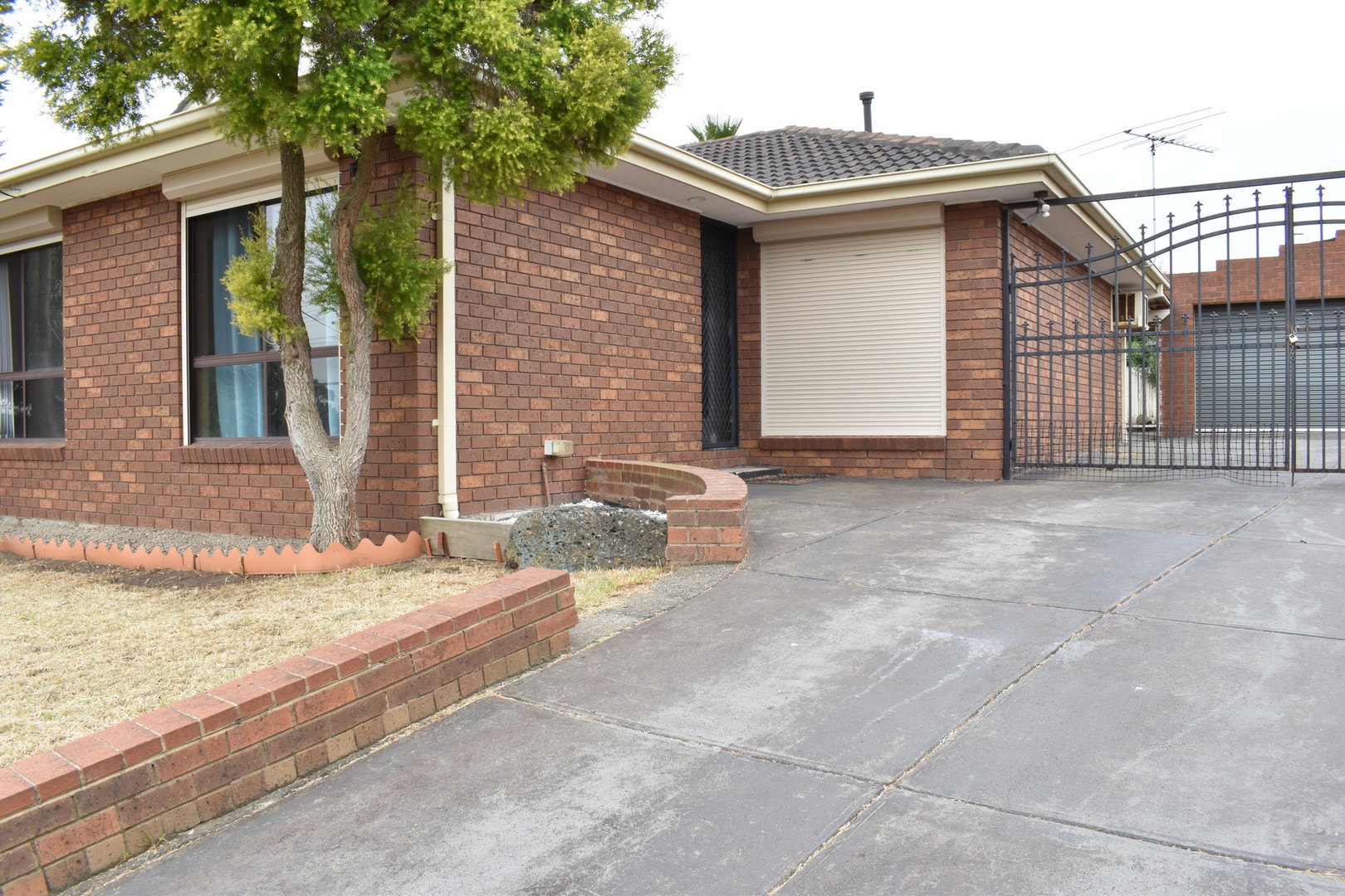 11 Dorrington Court, Mill Park, VIC 3082 - Thumbnail 1 - 24/05/2019