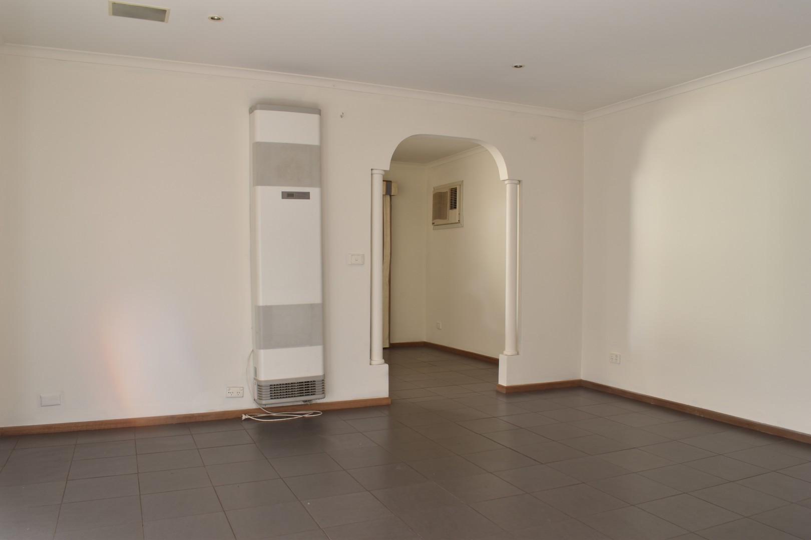 11 Dorrington Court, Mill Park, VIC 3082 - Thumbnail 2 - 24/05/2019